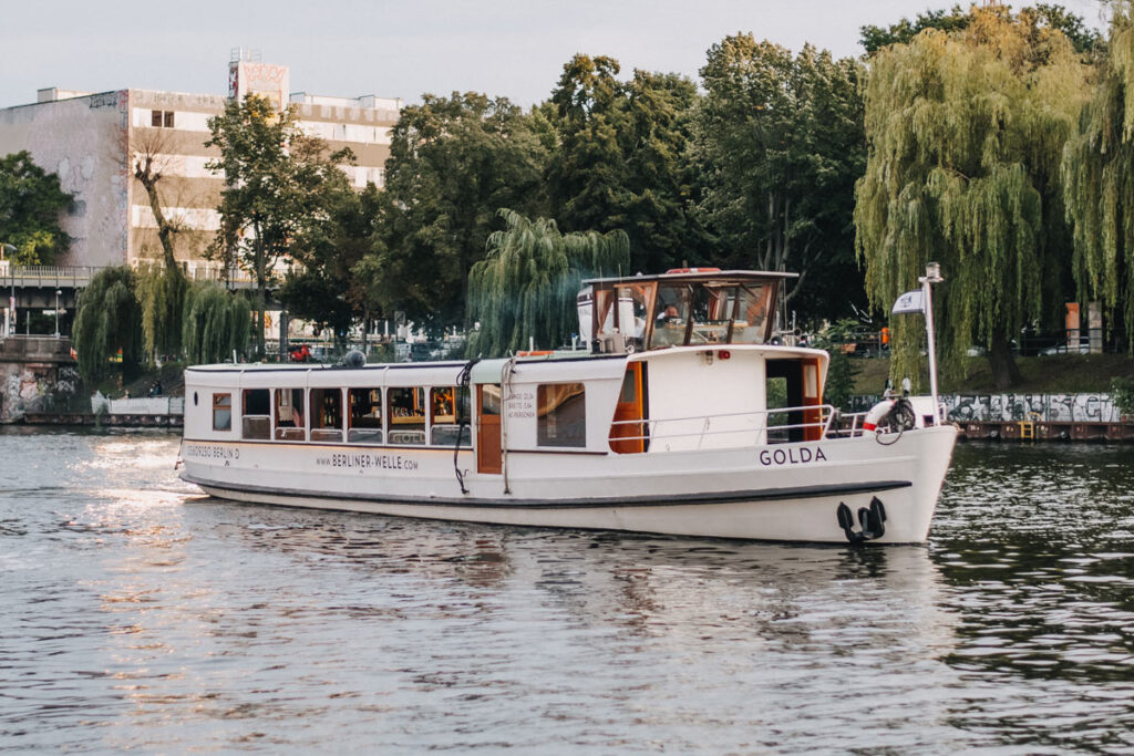 Golda Bootsvermietung Berliner Welle